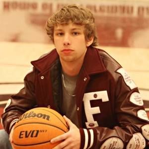 Meet your Posher, June